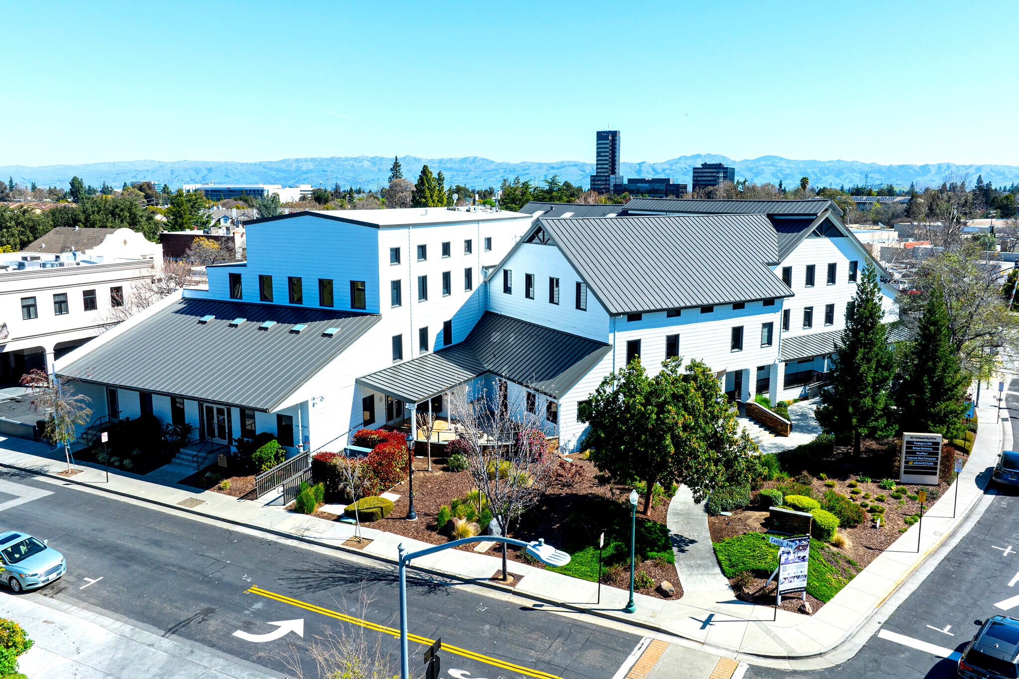 307 Orchard City Dr, Campbell, CA for lease Primary Photo- Image 1 of 32