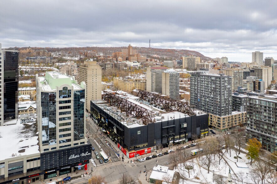 2301-2327 Rue Sainte-Catherine O, Montréal, QC for lease - Aerial - Image 3 of 3