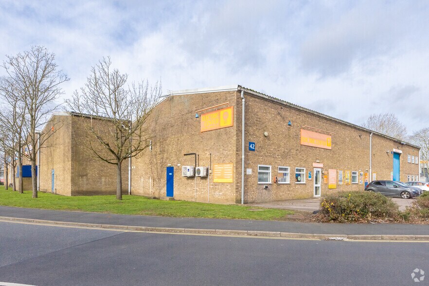 Hall Rd, Norwich à louer - Photo du bâtiment - Image 2 de 2