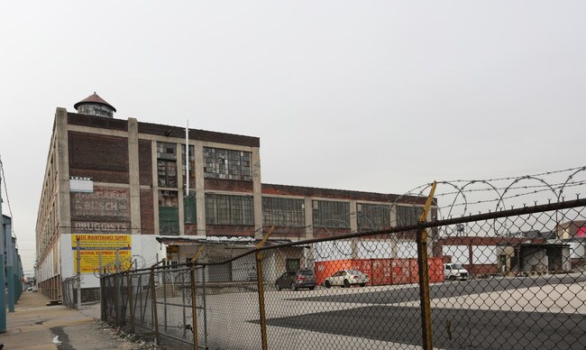 Plus de détails pour 3700 Kensington Ave, Philadelphia, PA - Industriel à vendre