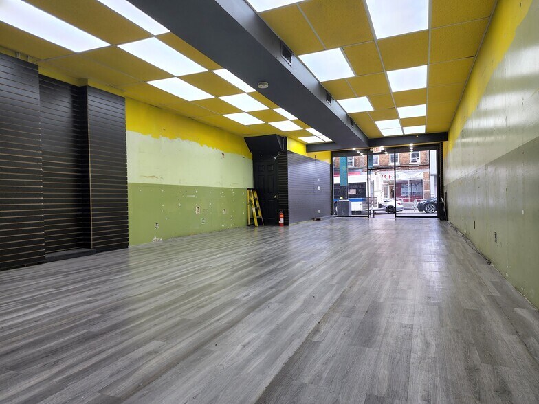 89-17 Jamaica Ave, Jamaica, NY à louer - Photo intérieure - Image 2 de 16