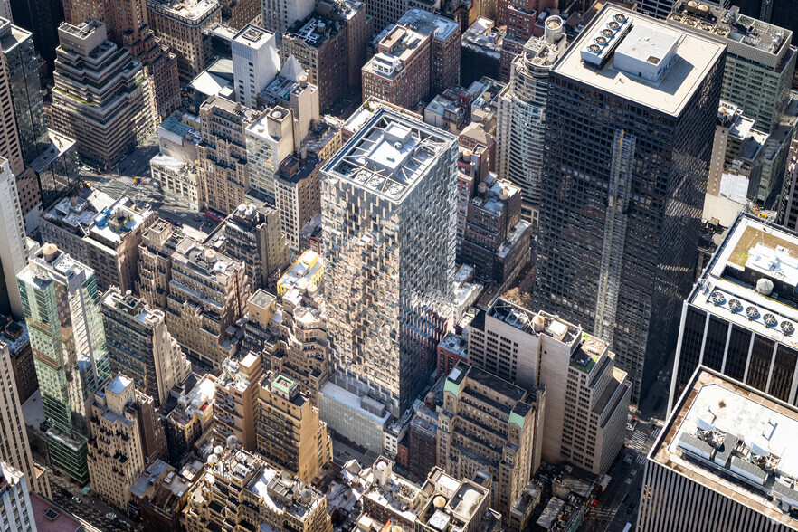 50 W 47th St, New York, NY à louer - Photo principale - Image 1 de 26