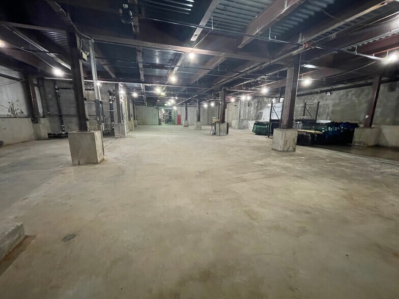 50 Holt Dr, Stony Point, NY à louer - Photo intérieure - Image 1 de 11