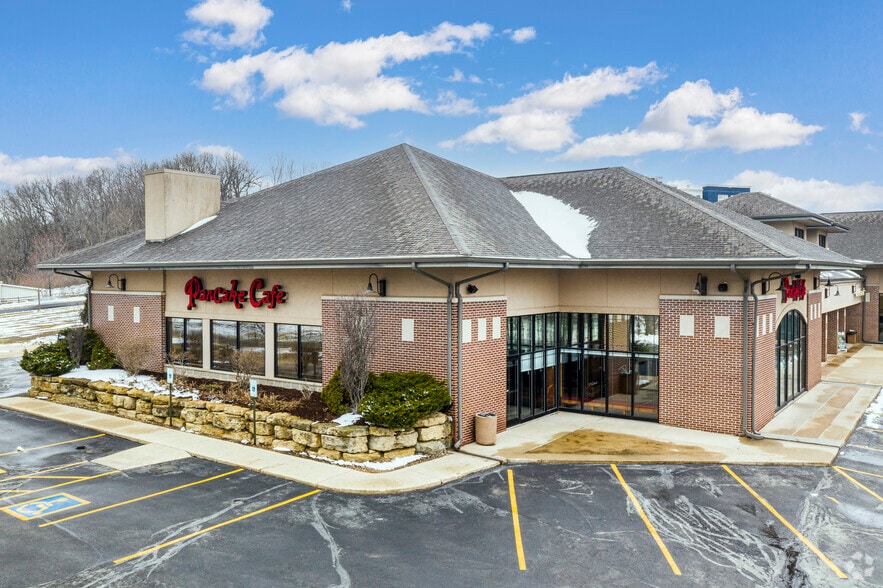 6220 Nesbitt Rd, Fitchburg, WI for lease - Building Photo - Image 1 of 15