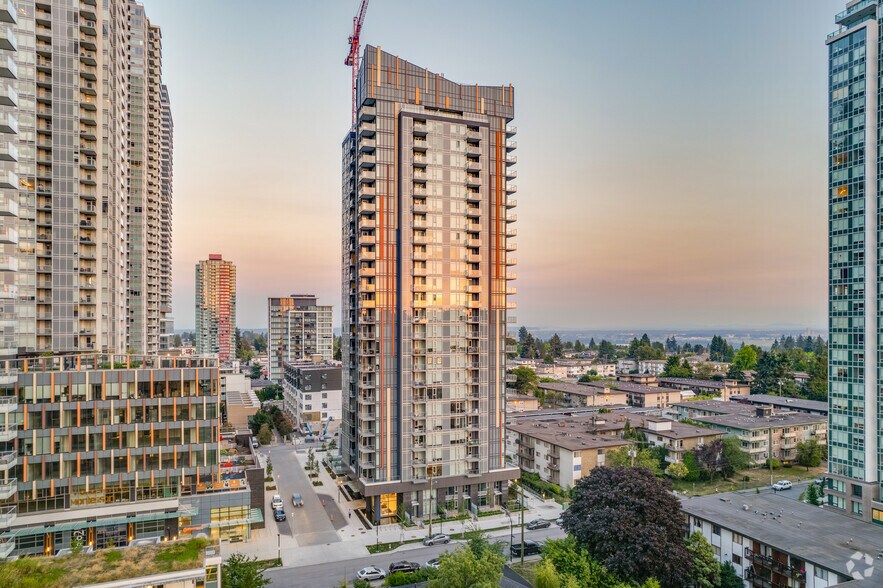 6378 Silver Ave, Burnaby, BC à louer - Photo du bâtiment - Image 1 de 32