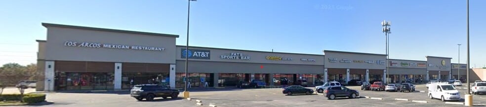 9211 West Rd, Houston, TX for lease - Building Photo - Image 1 of 3