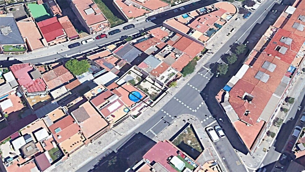 Carrer de la Circumval.Lació, 155, Santa Coloma de Gramenet, Barcelona à vendre - Photo du bâtiment - Image 2 de 3