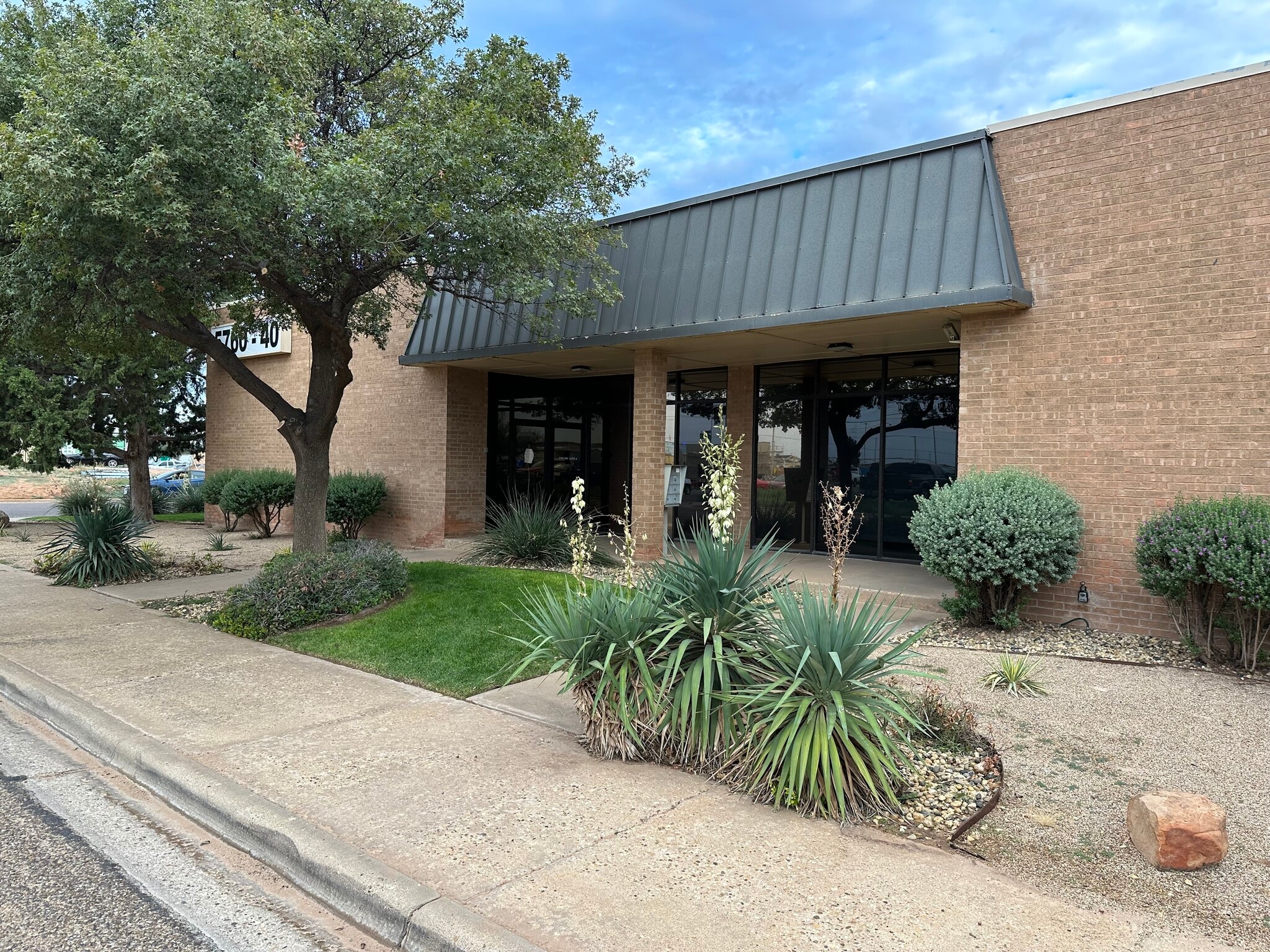 5760 40th St, Lubbock, TX for lease Interior Photo- Image 1 of 15