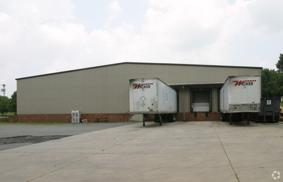 2824 Anthony Rd, Burlington, NC for lease - Building Photo - Image 2 of 7