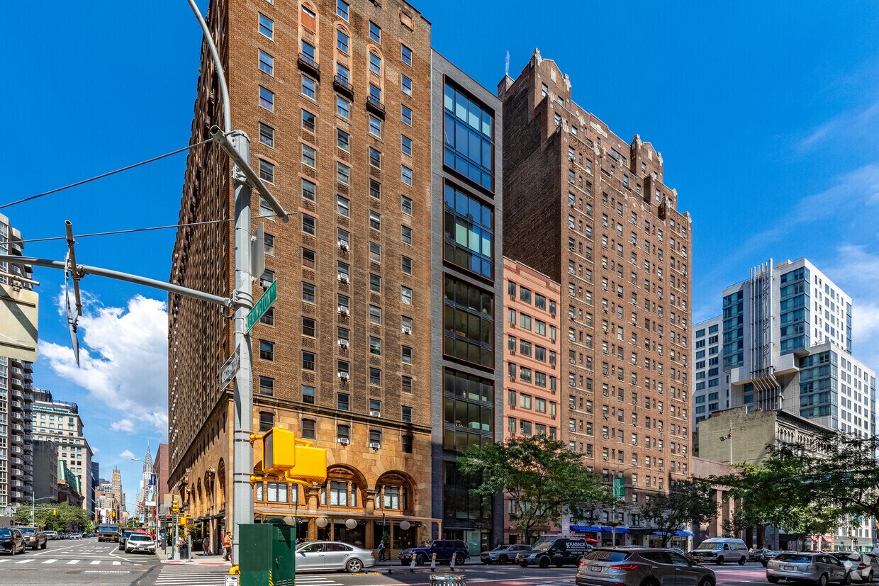 139 E 23rd St, New York, NY for sale Primary Photo- Image 1 of 5