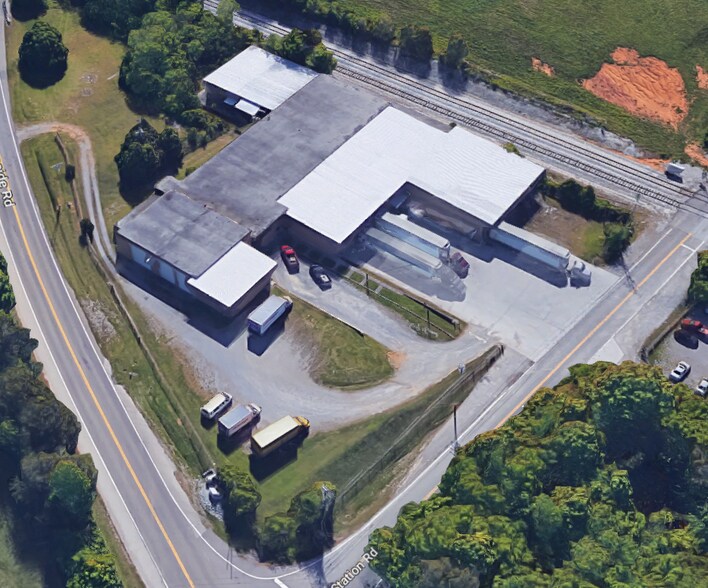 4744 Singleton Station Rd, Louisville, TN à vendre - Photo du bâtiment - Image 3 de 34