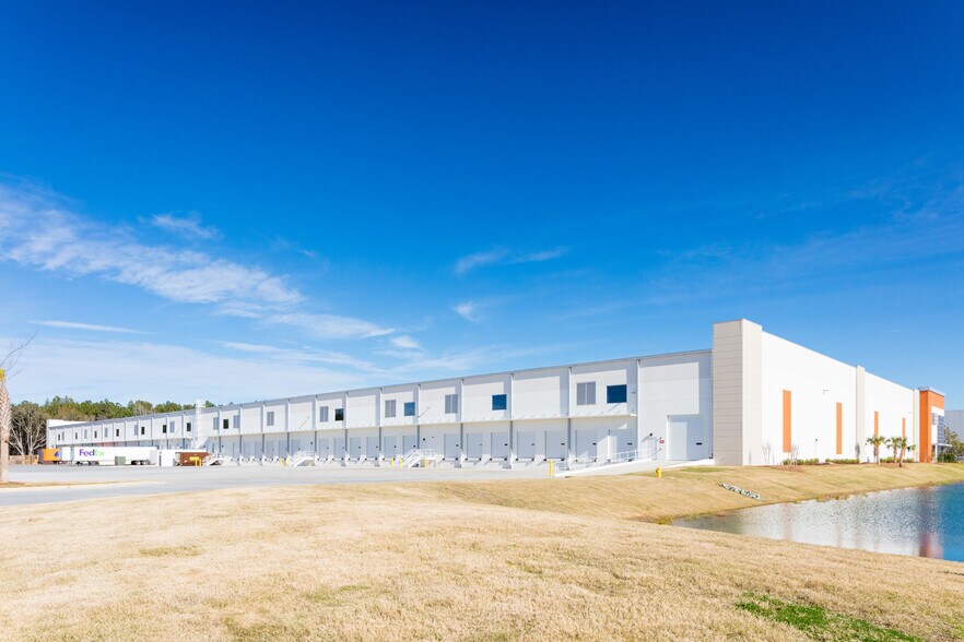 1240 S H Morgan Pkwy, Pooler, GA à louer - Photo du bâtiment - Image 3 de 5