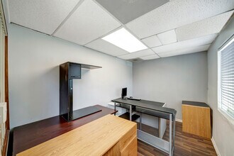 14416 Victory Blvd, Van Nuys, CA à louer Photo intérieure- Image 2 de 4