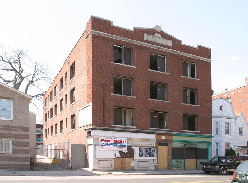881 Broad St, Hartford, CT à louer - Photo du bâtiment - Image 2 de 11