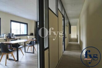 Industriel dans Chassieu à louer Photo intérieure- Image 2 de 4