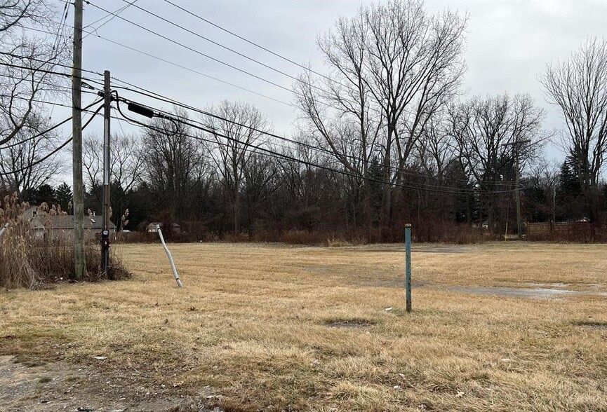 0000 Wick Rd, Taylor, MI à vendre - Photo du bâtiment - Image 3 de 5