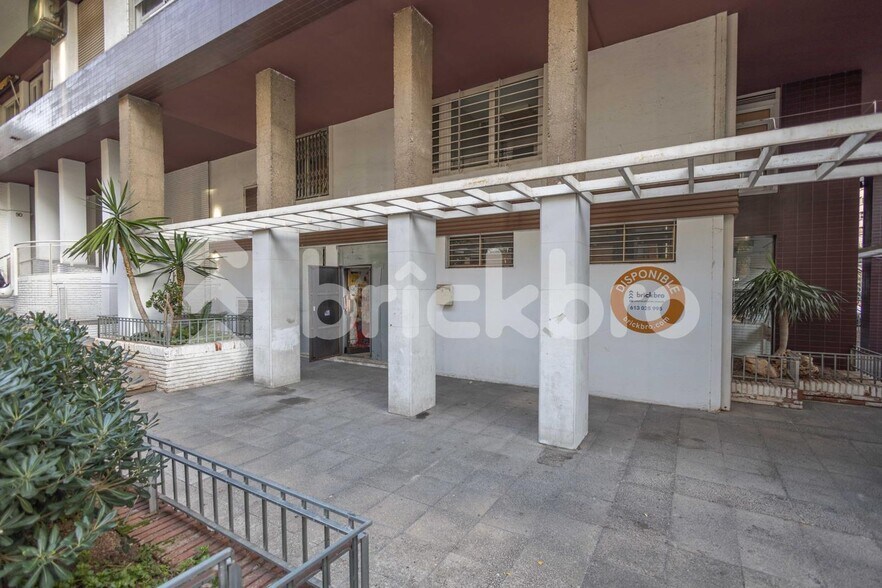 Carrer de Pau Alsina, Barcelona, Barcelona for sale - Building Photo - Image 1 of 11