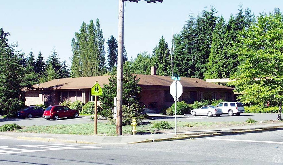 6016-6026 204th St SW, Lynnwood, WA for lease - Building Photo - Image 3 of 8