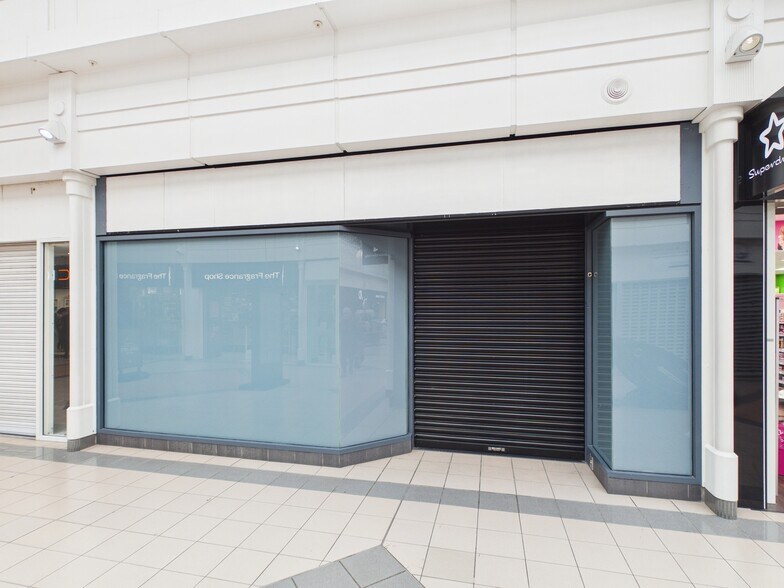 High St, Dumfries à louer - Photo du bâtiment - Image 3 de 22