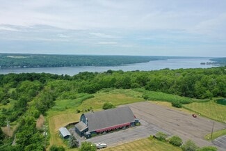 Plus de détails pour 1636 E Shore Dr, Ithaca, NY - Spécialité à vendre