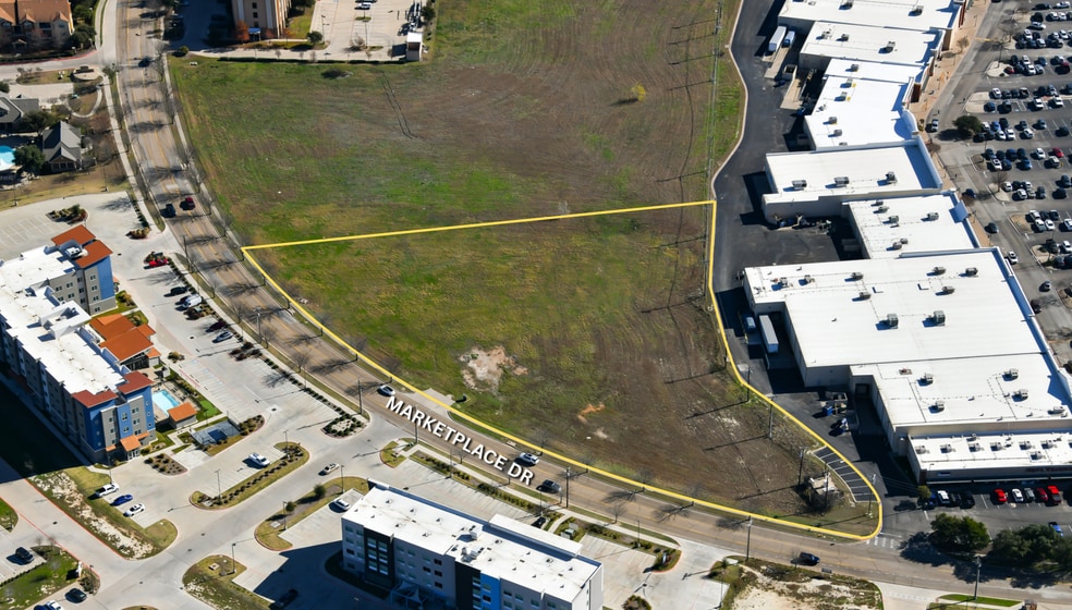 2425 Marketplace, Waco, TX for sale - Building Photo - Image 2 of 4