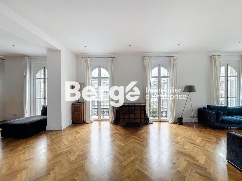 Bureau dans Nice à vendre - Photo du bâtiment - Image 3 de 16