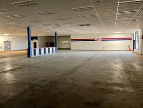 19-75 S Randall Rd, North Aurora, IL à louer Photo du bâtiment- Image 2 de 2