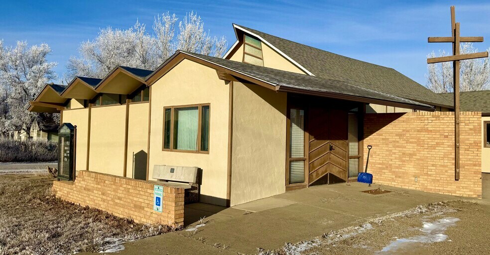 209 1st N st, Hingham, MT à vendre - Photo du bâtiment - Image 2 de 28