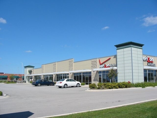 1916 Gateway Center Dr, Belvidere, IL à louer - Photo principale - Image 1 de 6