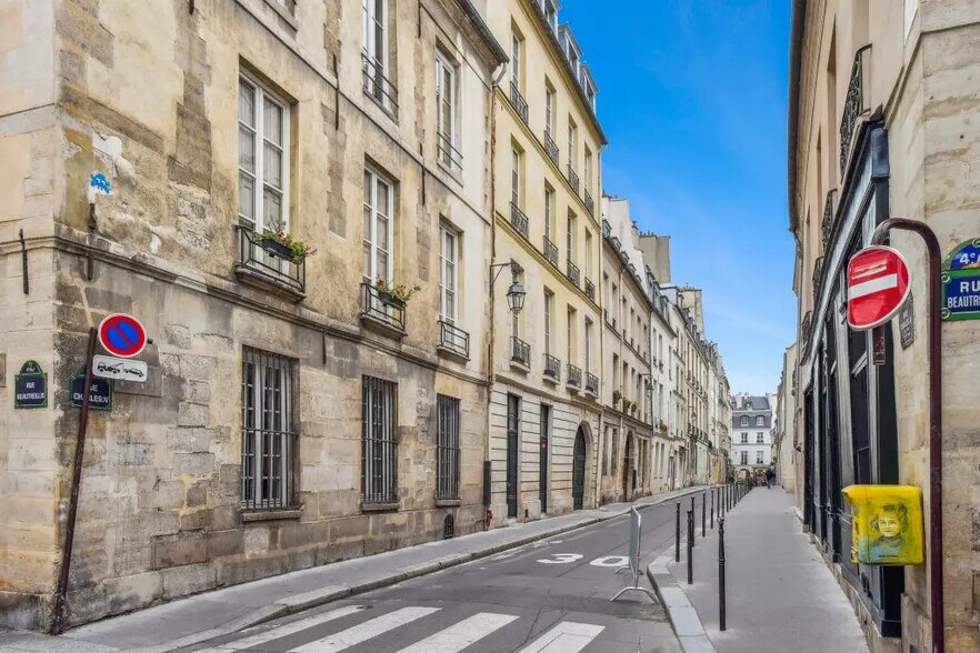 7 Rue Charles V, Paris à louer - Photo du bâtiment - Image 1 de 11