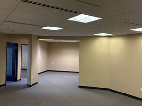200 Lake Dr E, Cherry Hill, NJ for lease Interior Photo- Image 2 of 15