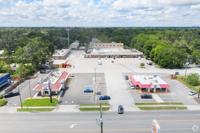 More details for 5907 Merrill Rd, Jacksonville, FL - Retail for Sale