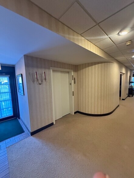 619 Rue St Francois St, Florissant, MO à vendre - Photo du bâtiment - Image 3 de 9