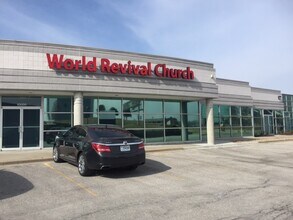 7810-7900 NW 100th St, Kansas City, MO for lease Building Photo- Image 2 of 8