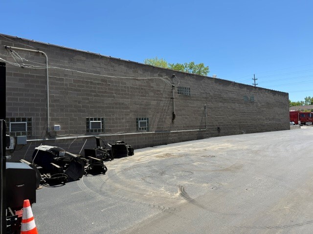 205 E Burlington Ave, Westmont, IL for sale - Building Photo - Image 2 of 19