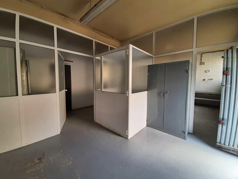 Retail in Cáceres, Cáceres for lease - Interior Photo - Image 1 of 22
