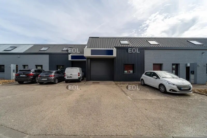 Flex dans Évry-Courcouronnes à louer - Photo du bâtiment - Image 1 de 6