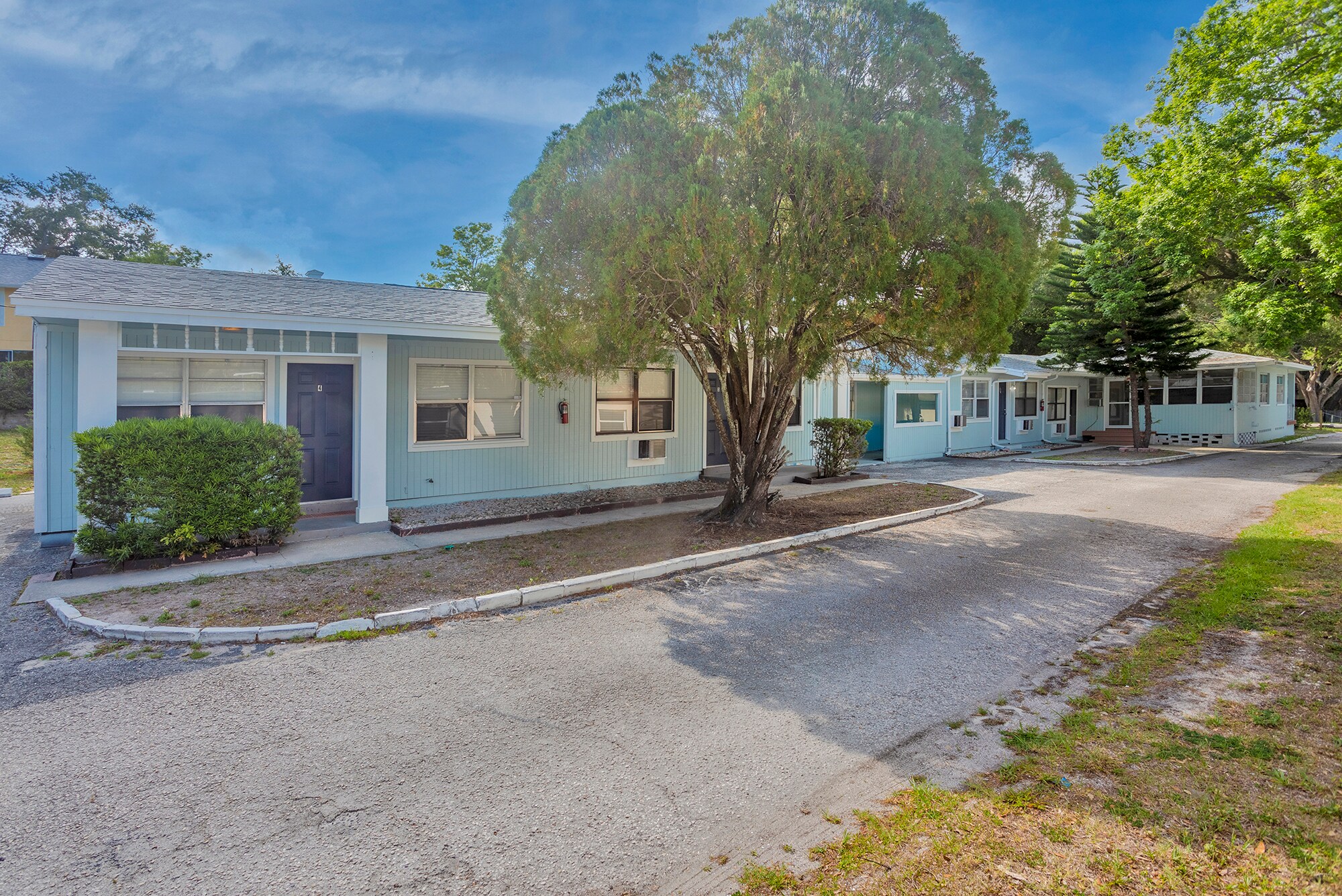 1102 Sunset Point Rd, Clearwater, FL à vendre Photo du bâtiment- Image 1 de 30