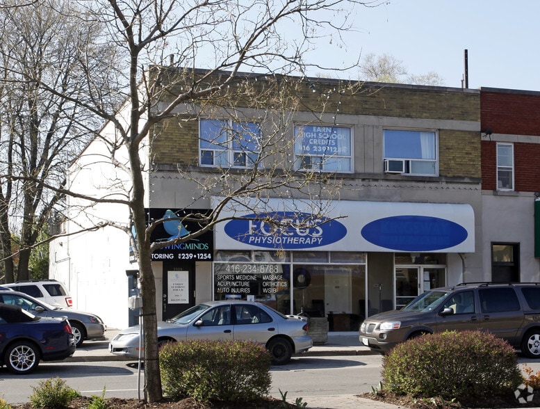 2939 Bloor St W, Toronto, ON for lease - Primary Photo - Image 1 of 2