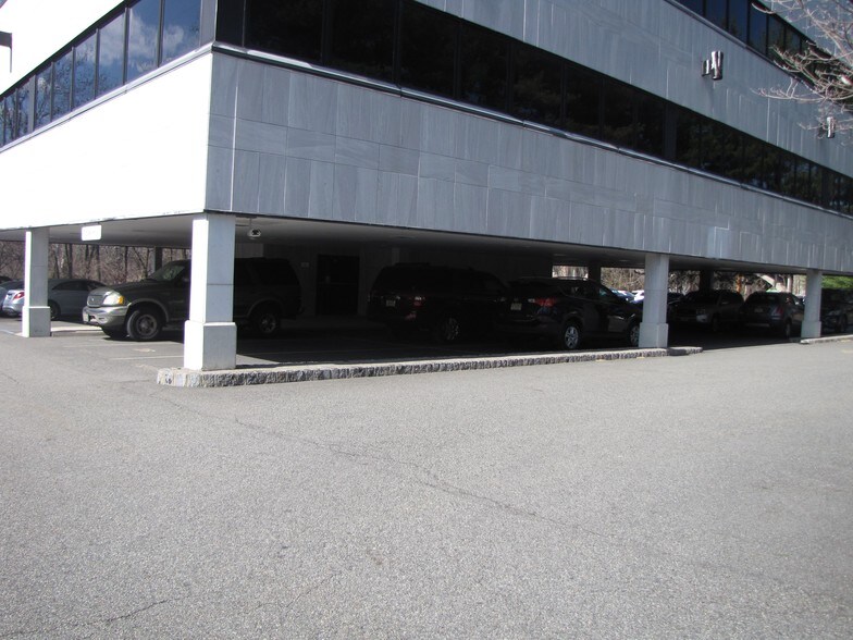 275 Paterson Ave, Little Falls, NJ à louer - Photo du bâtiment - Image 3 de 22