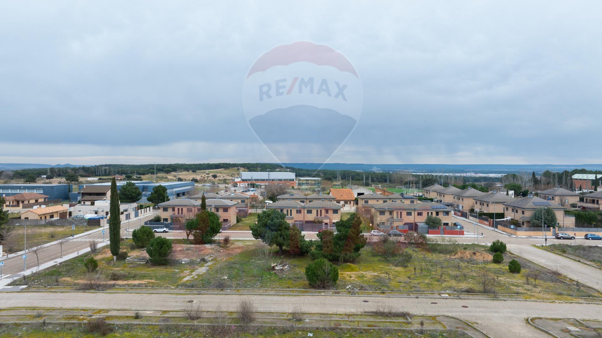 Calle Hoces del Duratón, Boecillo, Valladolid for sale Building Photo- Image 1 of 24