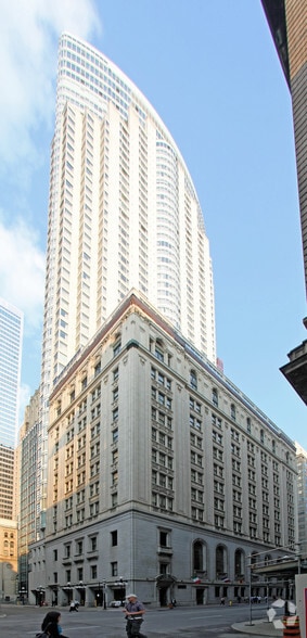 1 King St W, Toronto, ON à vendre - Photo du bâtiment - Image 2 de 4