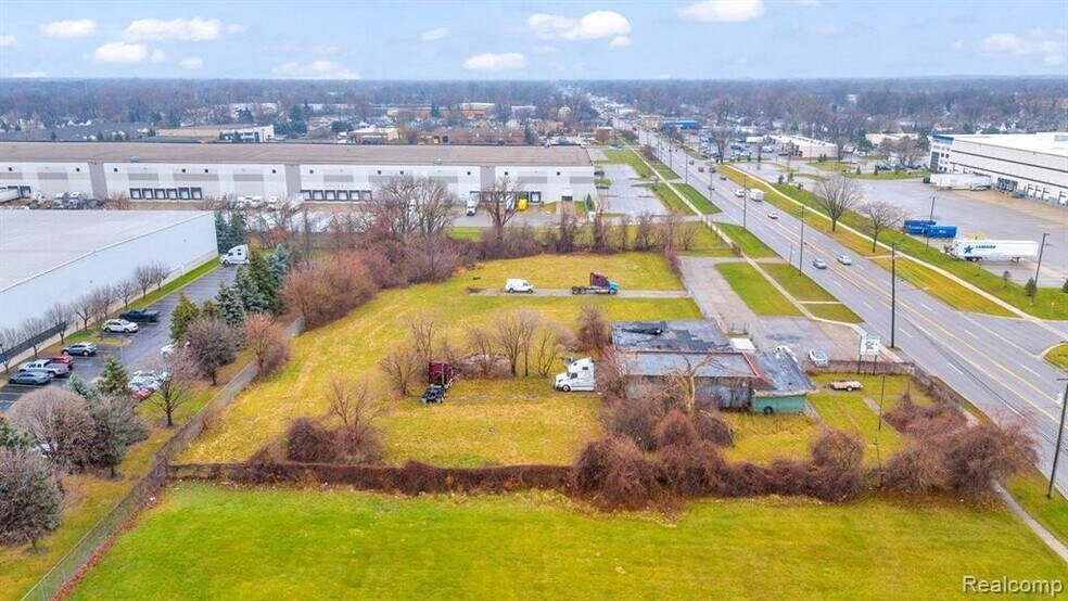 24500 Dequindre Rd, Warren, MI à vendre - Photo du bâtiment - Image 3 de 17