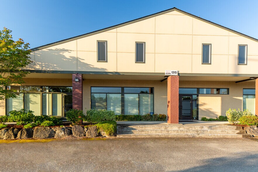 1315 NW Mall St, Issaquah, WA à louer - Photo du bâtiment - Image 2 de 6