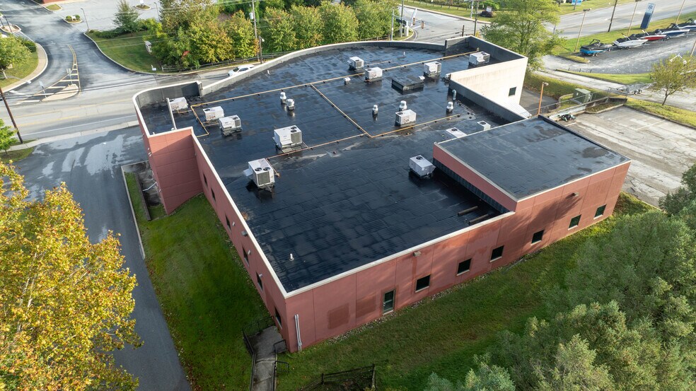 330 Lancaster Ave, Malvern, PA à vendre - Aérien - Image 3 de 3