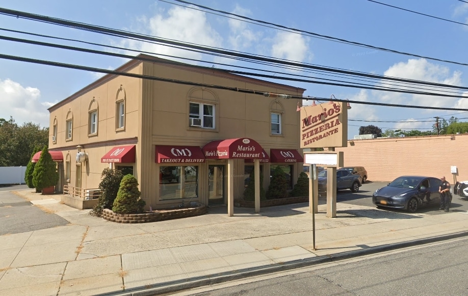 655 Broadway, Massapequa, NY for lease - Primary Photo - Image 1 of 4