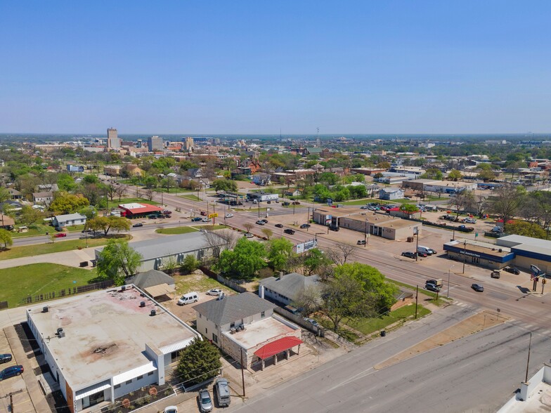 521 N 18th St, Waco, TX for sale - Building Photo - Image 2 of 28