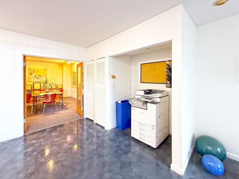 801 Camelia St, Berkeley, CA à louer - Photo du bâtiment - Image 3 de 17