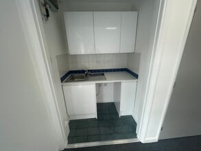 6 Priory Court, Tuscam Way, Camberley à louer Photo intérieure- Image 2 de 2