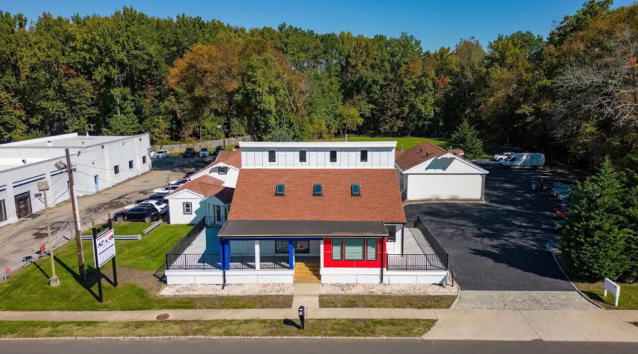 1221 Bloomfield Ave, Fairfield, NJ à vendre Photo du bâtiment- Image 1 de 1